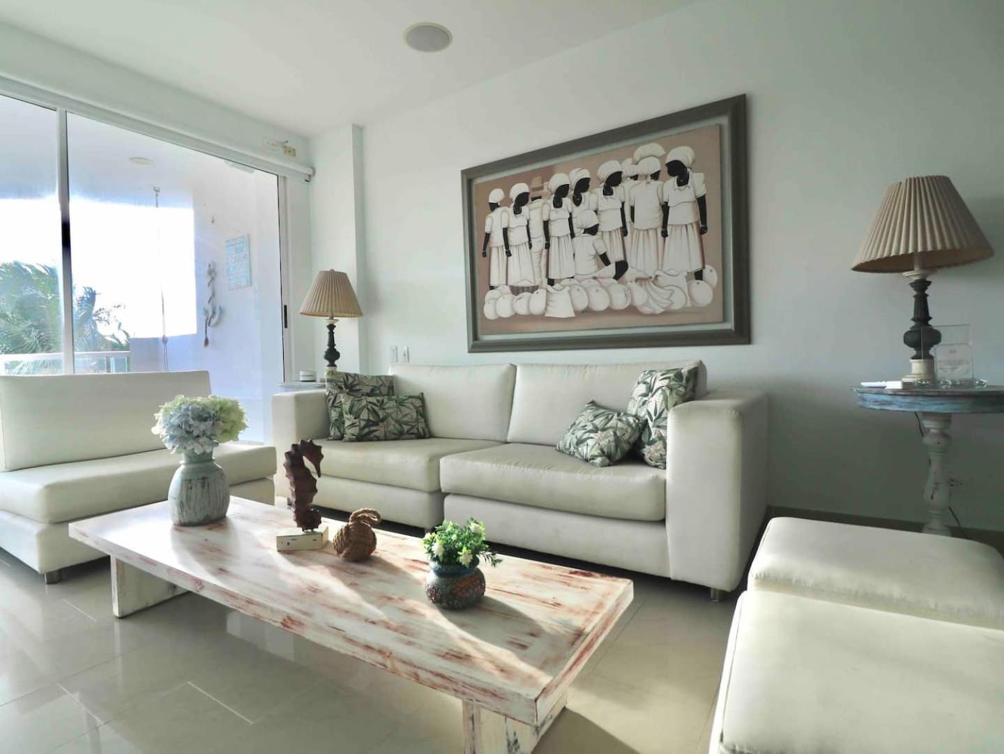 Family-friendly - Spacious Balcony - Direct *